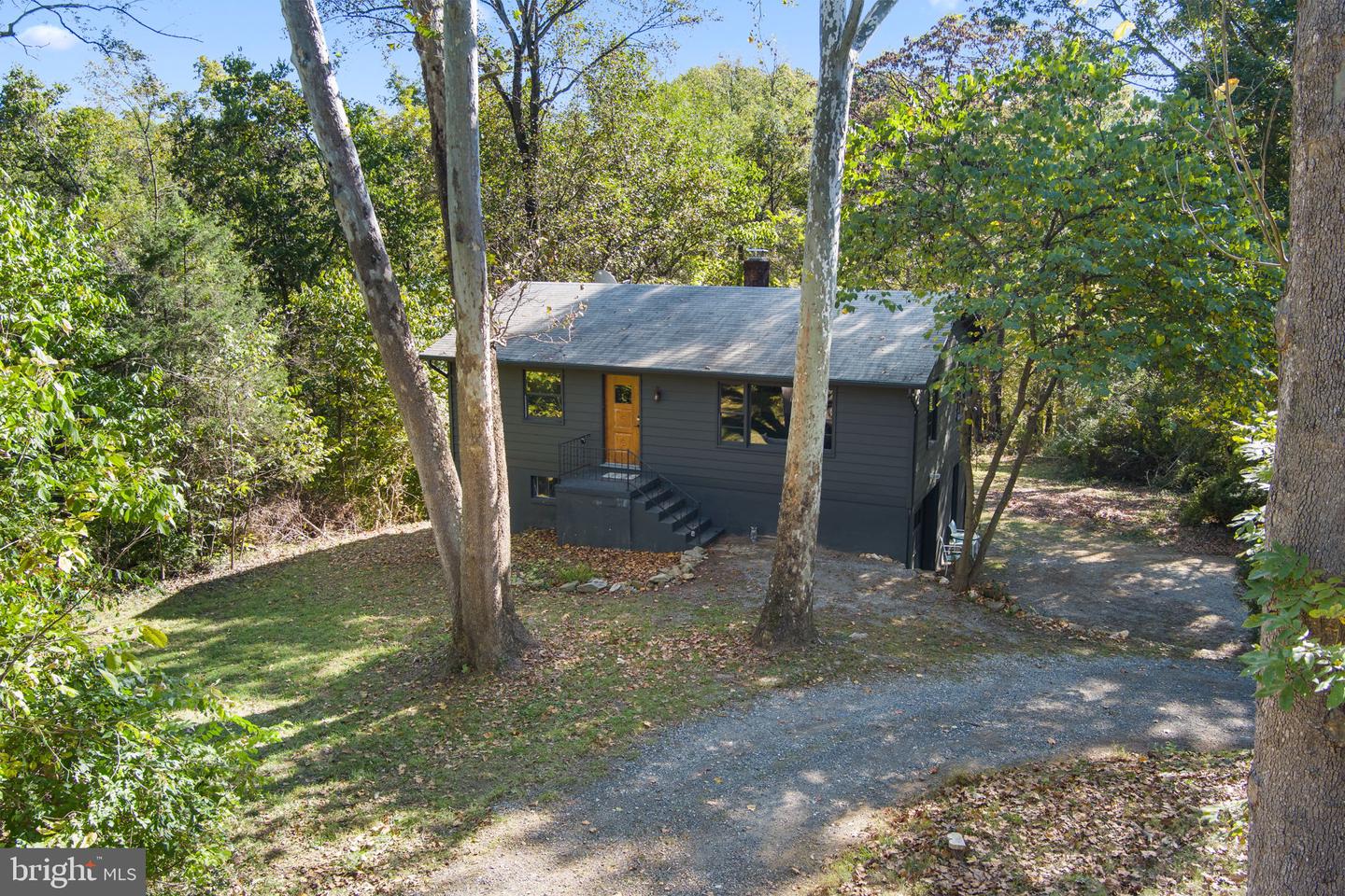 11332 DUTCHMANS CREEK RD, LOVETTSVILLE, Virginia 20180, ,Farm,For sale,11332 DUTCHMANS CREEK RD,VALO2098828 MLS # VALO2098828