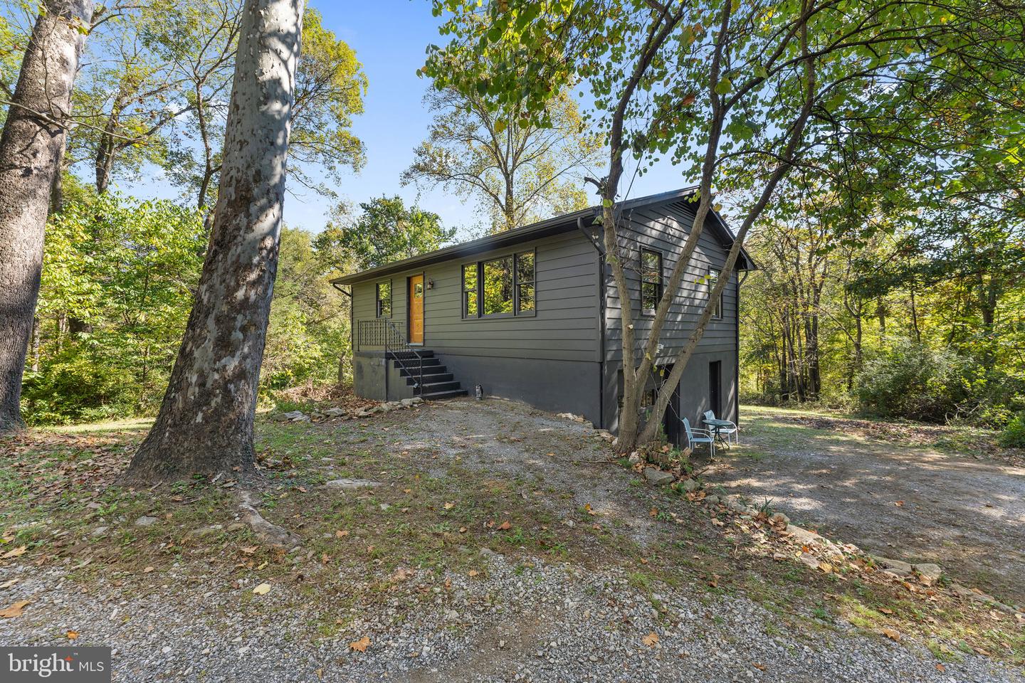 11332 DUTCHMANS CREEK RD, LOVETTSVILLE, Virginia 20180, ,Farm,For sale,11332 DUTCHMANS CREEK RD,VALO2098828 MLS # VALO2098828