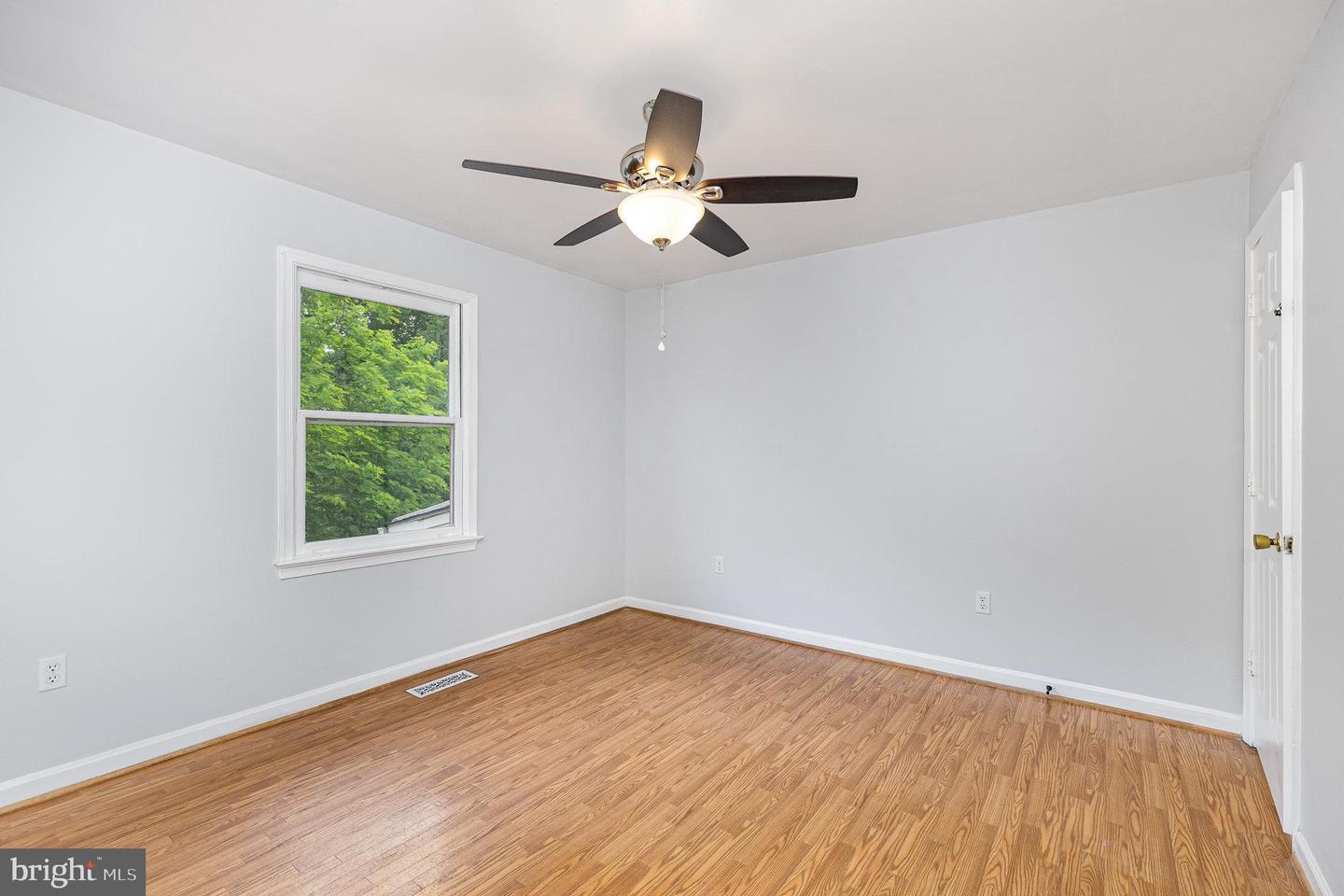 242 OVERLOOK CT, FREDERICKSBURG, Virginia 22405, 3 Bedrooms Bedrooms, ,2 BathroomsBathrooms,Residential,For sale,242 OVERLOOK CT,VAST2039468 MLS # VAST2039468