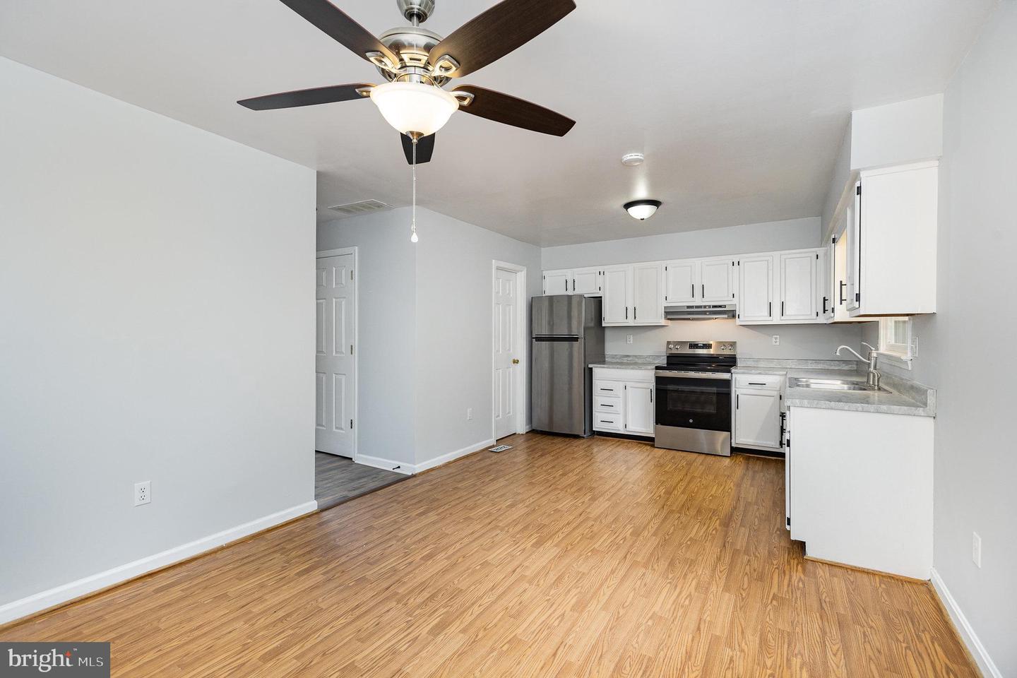 242 OVERLOOK CT, FREDERICKSBURG, Virginia 22405, 3 Bedrooms Bedrooms, ,2 BathroomsBathrooms,Residential,For sale,242 OVERLOOK CT,VAST2039468 MLS # VAST2039468