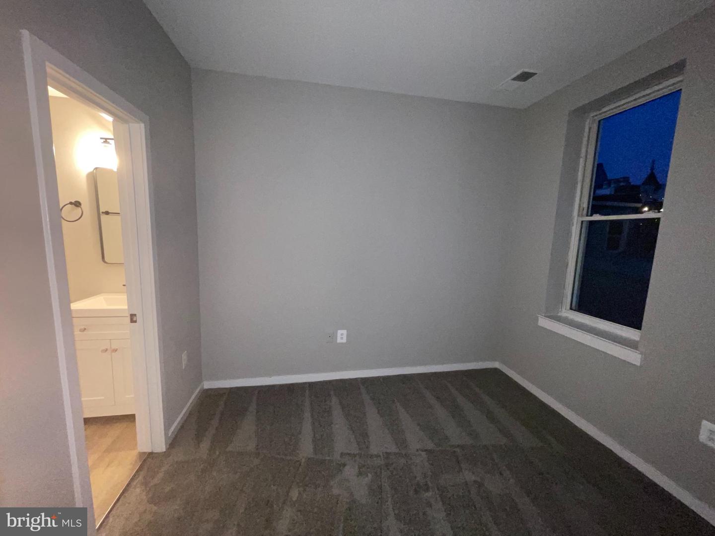 1742 U ST NW #203, WASHINGTON, District Of Columbia 20009, 2 Bedrooms Bedrooms, ,2 BathroomsBathrooms,Residential,For sale,1742 U ST NW #203,DCDC2204010 MLS # DCDC2204010