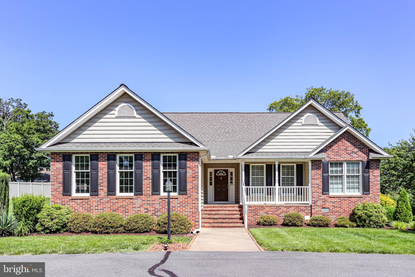105 BROOKE DR, FREDERICKSBURG, Virginia 22408, 3 Bedrooms Bedrooms, ,2 BathroomsBathrooms,Residential,For sale,105 BROOKE DR,VASP2033662 MLS # VASP2033662