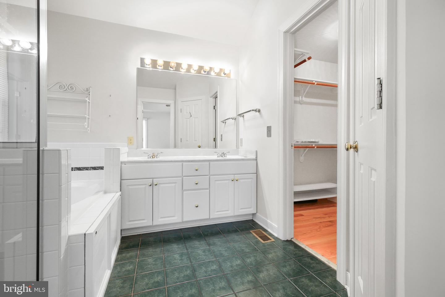 105 BROOKE DR, FREDERICKSBURG, Virginia 22408, 3 Bedrooms Bedrooms, ,2 BathroomsBathrooms,Residential,For sale,105 BROOKE DR,VASP2033662 MLS # VASP2033662