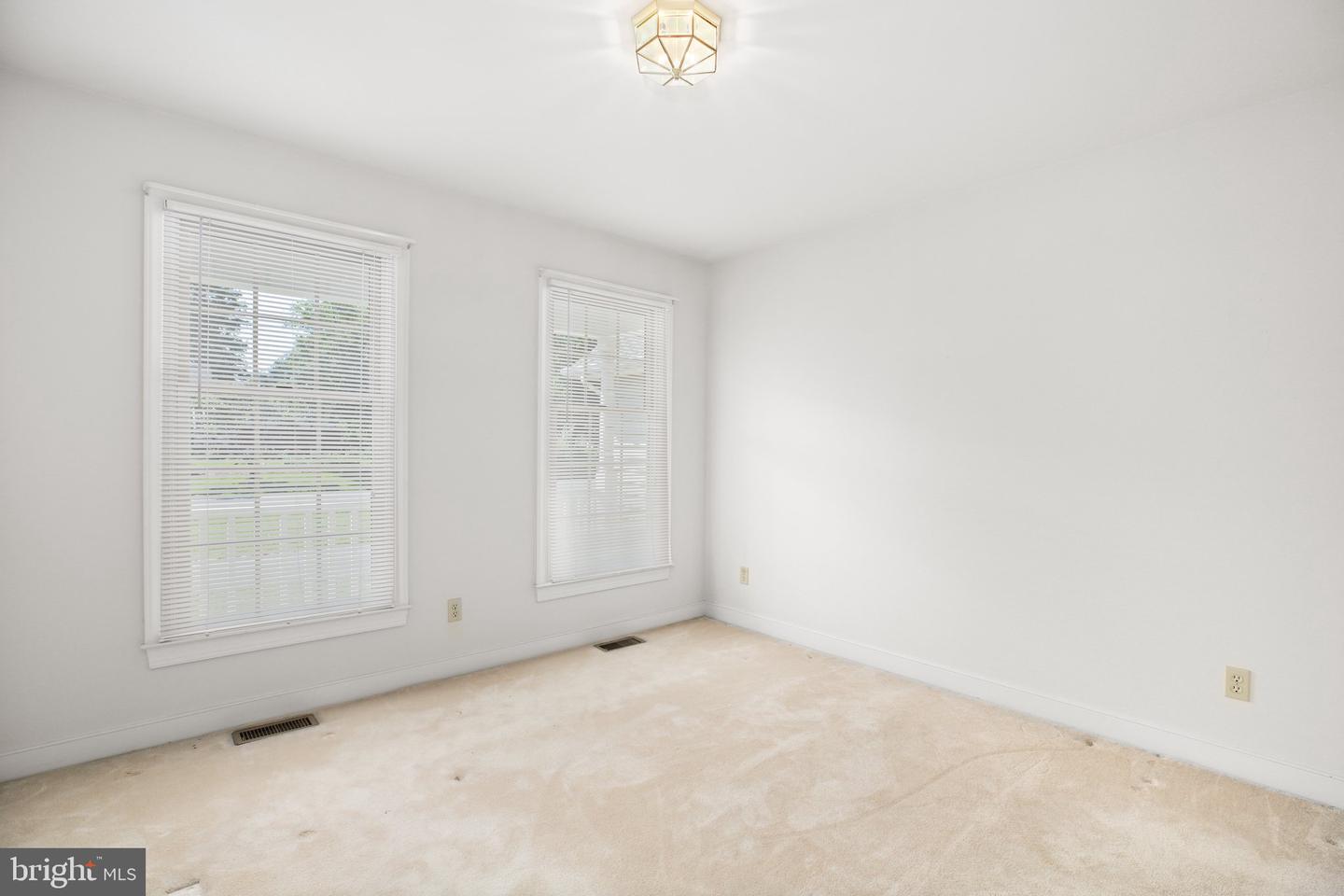 105 BROOKE DR, FREDERICKSBURG, Virginia 22408, 3 Bedrooms Bedrooms, ,2 BathroomsBathrooms,Residential,For sale,105 BROOKE DR,VASP2033662 MLS # VASP2033662