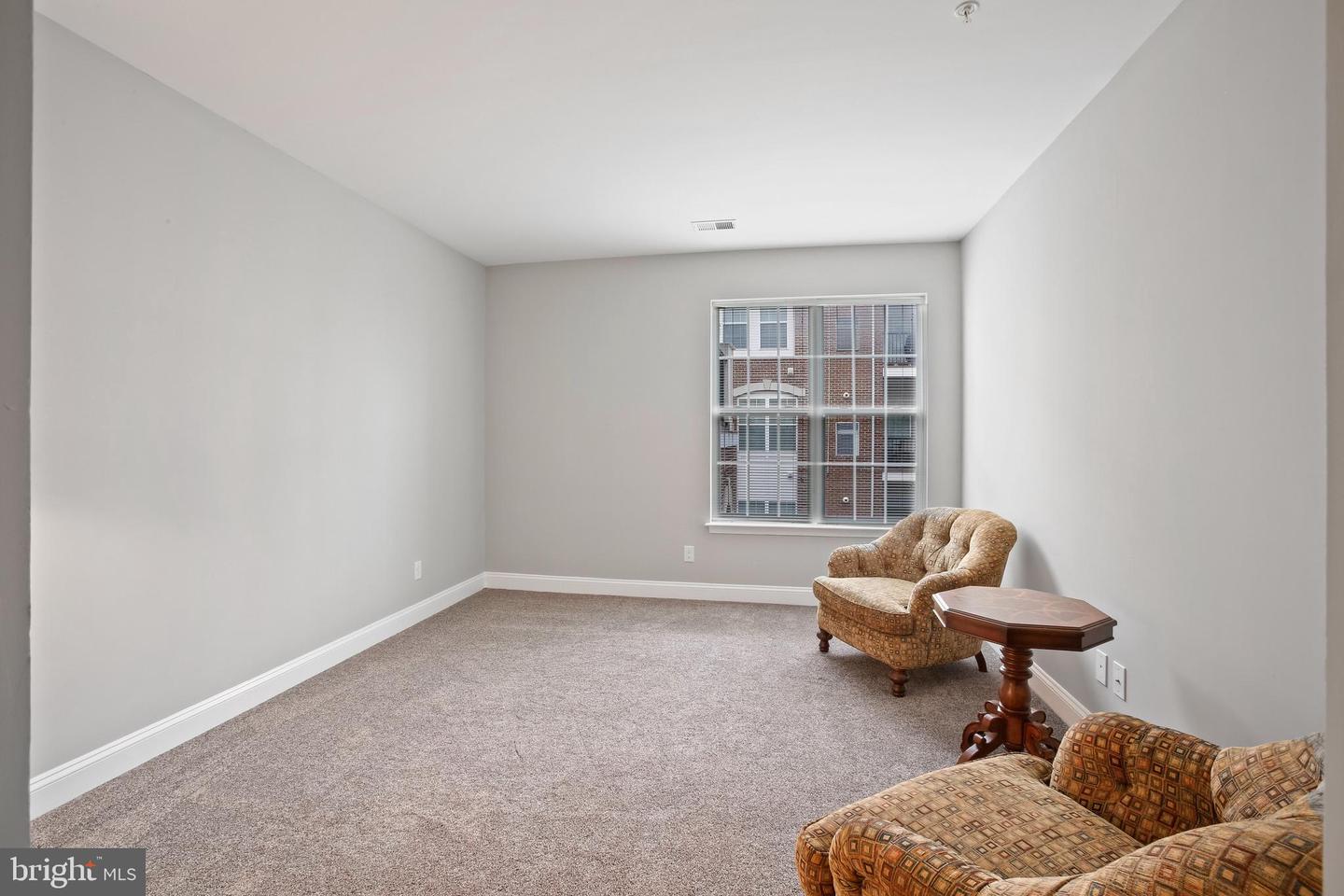 9204 CHARLESTON DR #201, MANASSAS, Virginia 20110, 2 Bedrooms Bedrooms, ,2 BathroomsBathrooms,Residential,For sale,9204 CHARLESTON DR #201,VAMN2008454 MLS # VAMN2008454