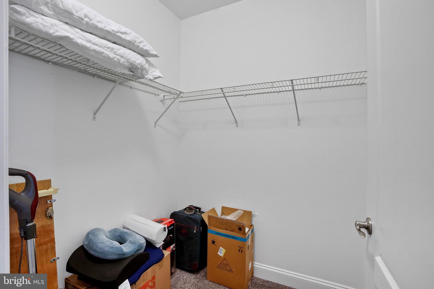 9204 CHARLESTON DR #201, MANASSAS, Virginia 20110, 2 Bedrooms Bedrooms, ,2 BathroomsBathrooms,Residential,For sale,9204 CHARLESTON DR #201,VAMN2008454 MLS # VAMN2008454