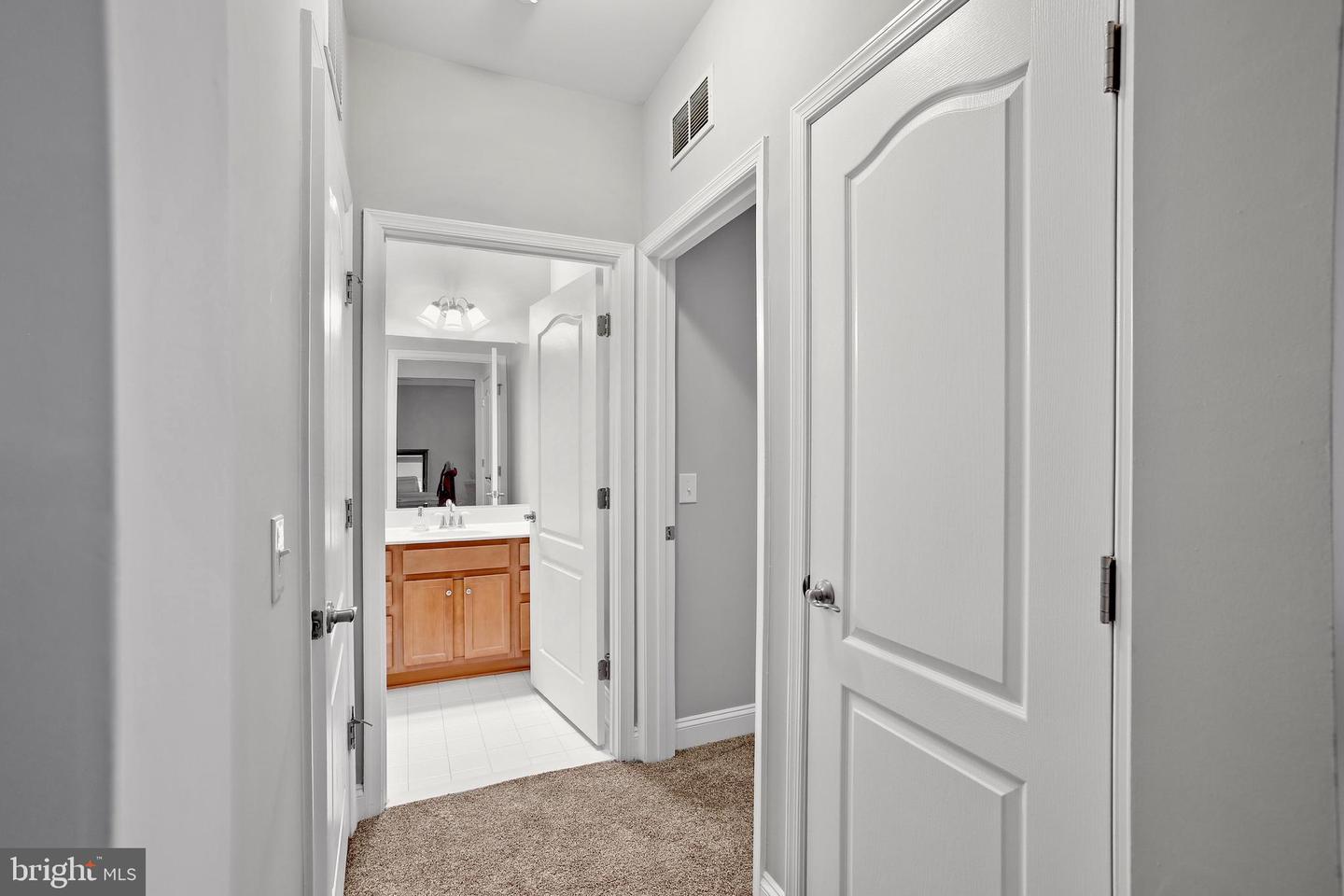 9204 CHARLESTON DR #201, MANASSAS, Virginia 20110, 2 Bedrooms Bedrooms, ,2 BathroomsBathrooms,Residential,For sale,9204 CHARLESTON DR #201,VAMN2008454 MLS # VAMN2008454