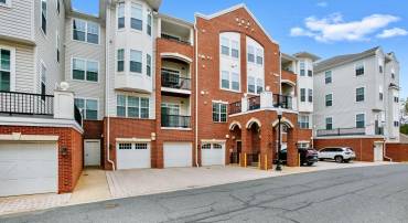 9204 CHARLESTON DR #201, MANASSAS, Virginia 20110, 2 Bedrooms Bedrooms, ,2 BathroomsBathrooms,Residential,For sale,9204 CHARLESTON DR #201,VAMN2008454 MLS # VAMN2008454