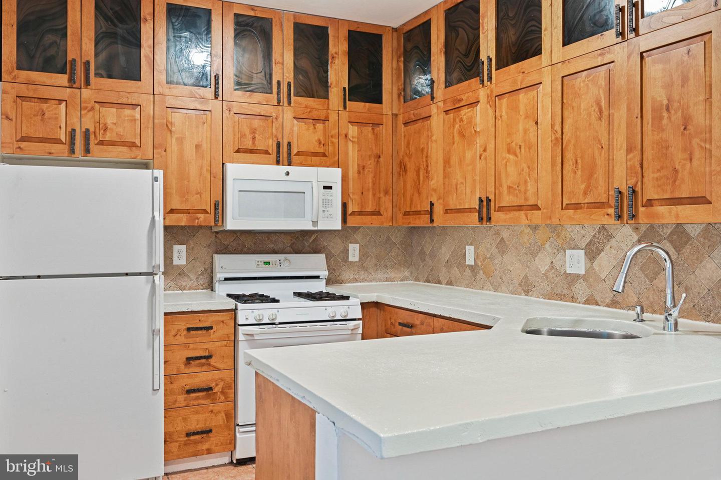 12901 ALTON SQ #102, HERNDON, Virginia 20170, 1 Bedroom Bedrooms, ,1 BathroomBathrooms,Residential,For sale,12901 ALTON SQ #102,VAFX2245360 MLS # VAFX2245360