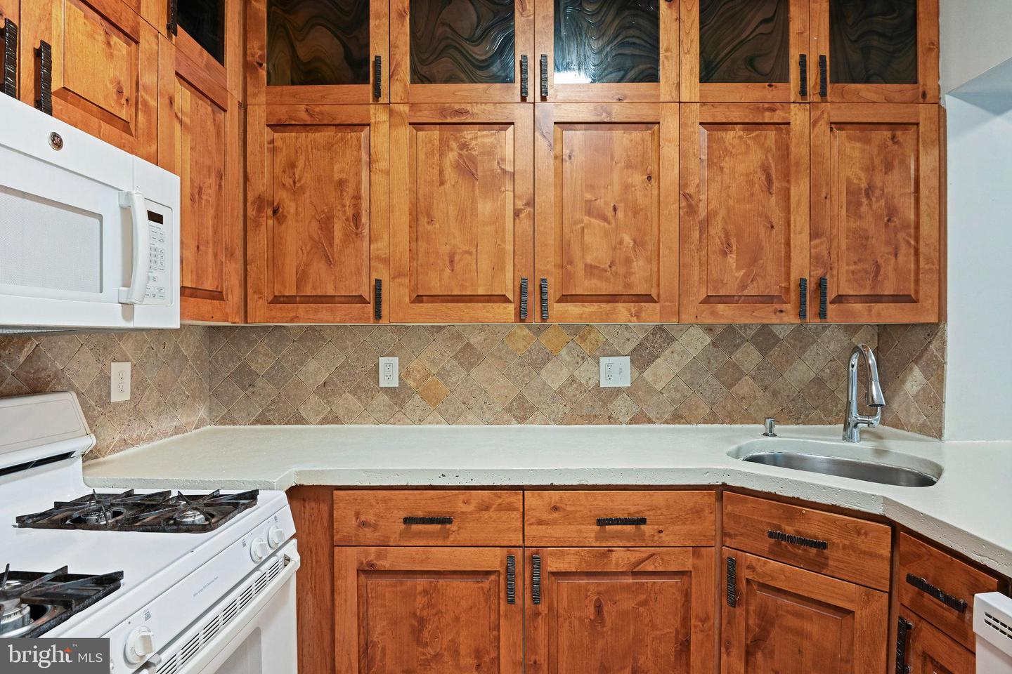 12901 ALTON SQ #102, HERNDON, Virginia 20170, 1 Bedroom Bedrooms, ,1 BathroomBathrooms,Residential,For sale,12901 ALTON SQ #102,VAFX2245360 MLS # VAFX2245360