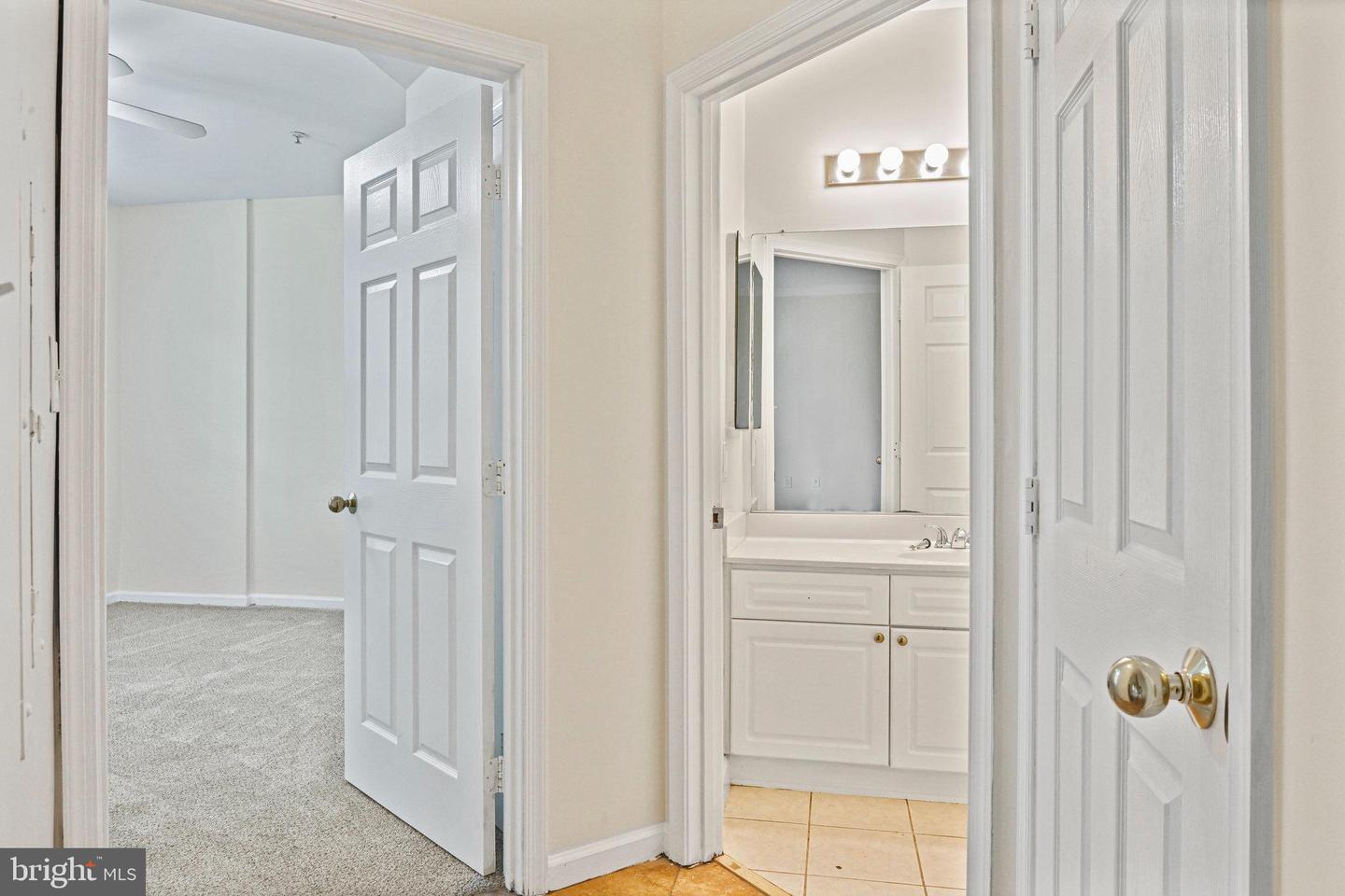 12901 ALTON SQ #102, HERNDON, Virginia 20170, 1 Bedroom Bedrooms, ,1 BathroomBathrooms,Residential,For sale,12901 ALTON SQ #102,VAFX2245360 MLS # VAFX2245360