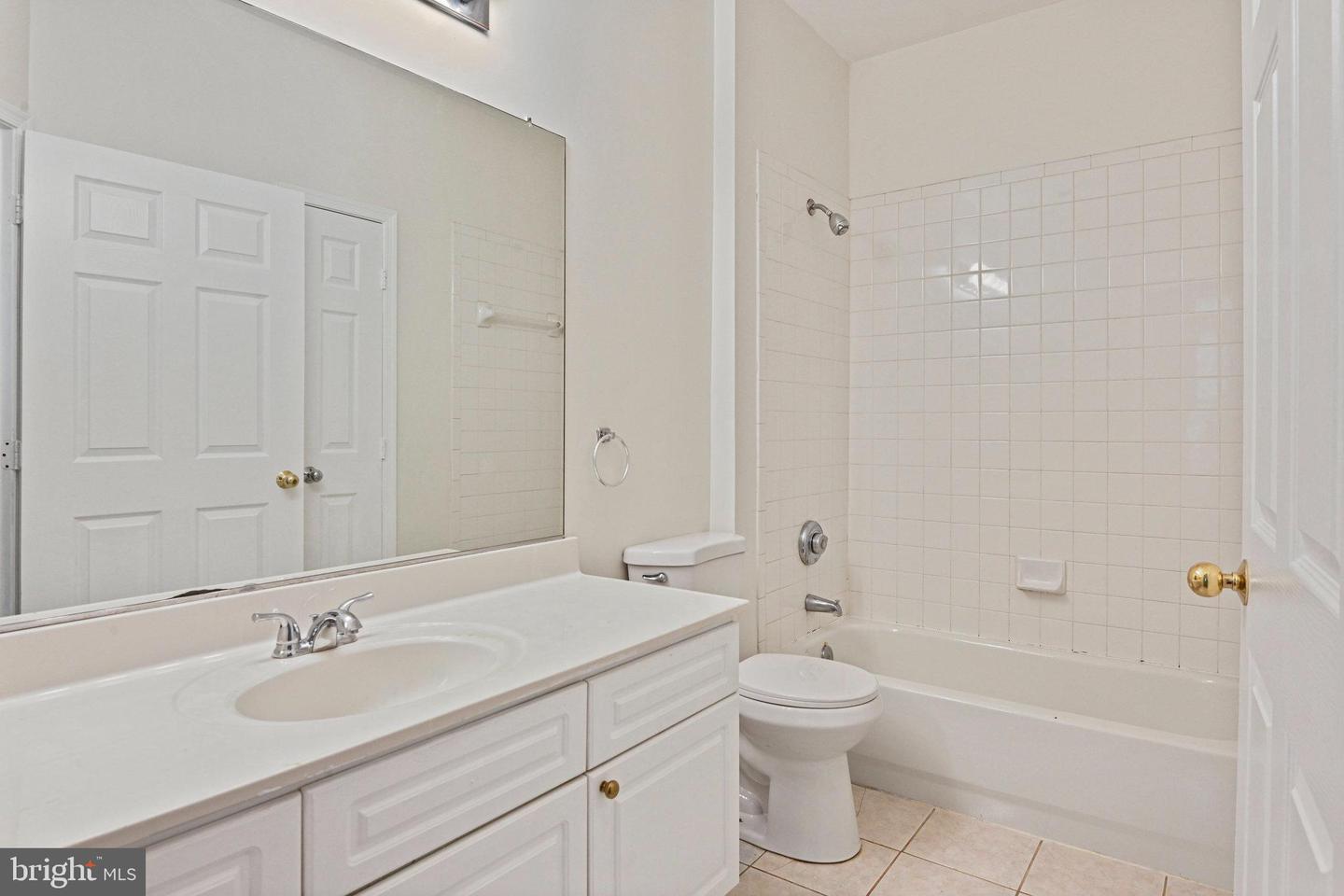 12901 ALTON SQ #102, HERNDON, Virginia 20170, 1 Bedroom Bedrooms, ,1 BathroomBathrooms,Residential,For sale,12901 ALTON SQ #102,VAFX2245360 MLS # VAFX2245360
