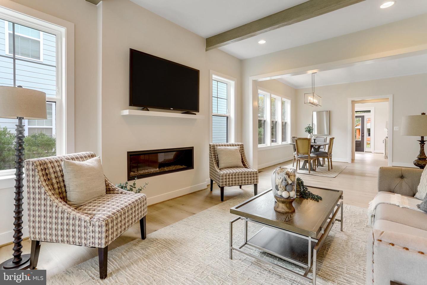 5809 2ND ST S, ARLINGTON, Virginia 22204, 5 Bedrooms Bedrooms, ,4 BathroomsBathrooms,Residential,For sale,5809 2ND ST S,VAAR2058708 MLS # VAAR2058708