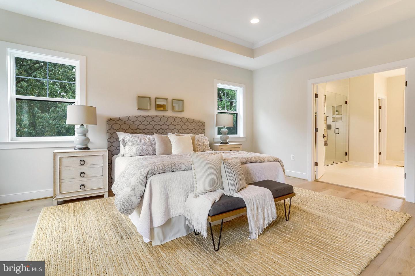 5809 2ND ST S, ARLINGTON, Virginia 22204, 5 Bedrooms Bedrooms, ,4 BathroomsBathrooms,Residential,For sale,5809 2ND ST S,VAAR2058708 MLS # VAAR2058708