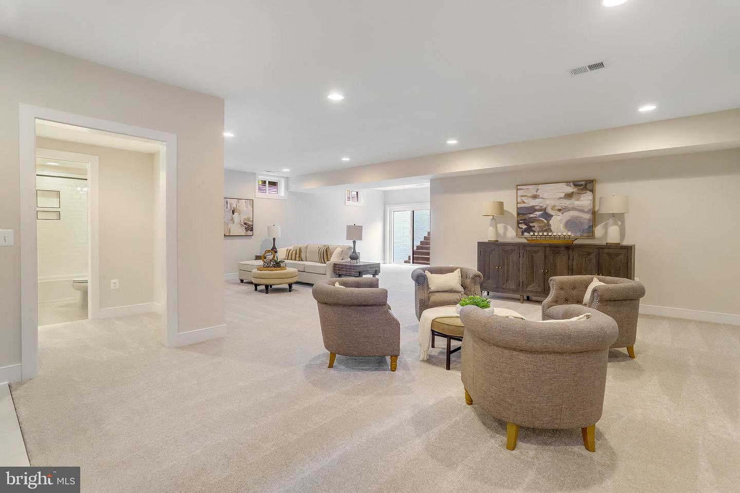 5809 2ND ST S, ARLINGTON, Virginia 22204, 5 Bedrooms Bedrooms, ,4 BathroomsBathrooms,Residential,For sale,5809 2ND ST S,VAAR2058708 MLS # VAAR2058708