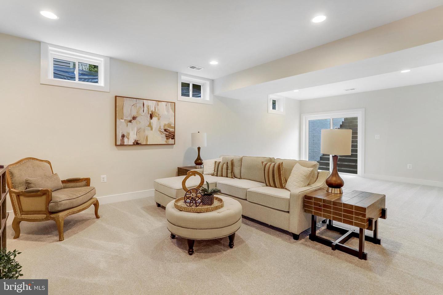 5809 2ND ST S, ARLINGTON, Virginia 22204, 5 Bedrooms Bedrooms, ,4 BathroomsBathrooms,Residential,For sale,5809 2ND ST S,VAAR2058708 MLS # VAAR2058708