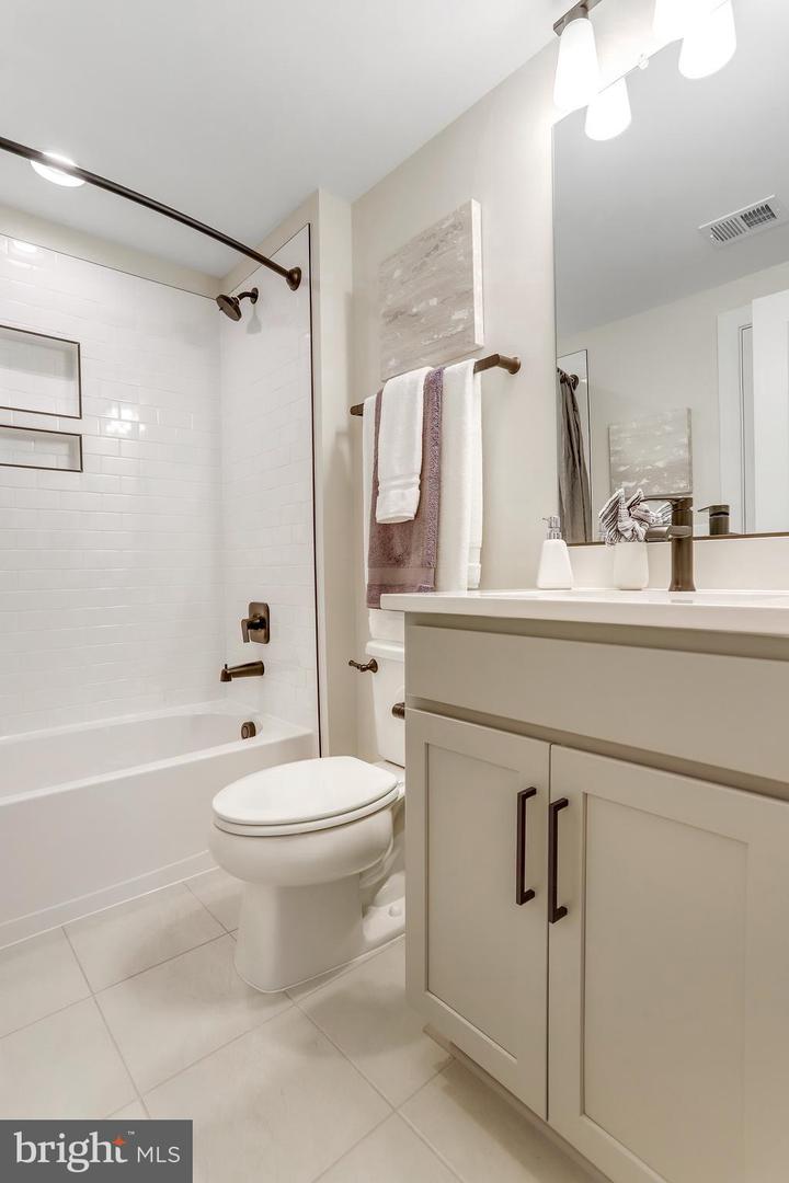 5809 2ND ST S, ARLINGTON, Virginia 22204, 5 Bedrooms Bedrooms, ,4 BathroomsBathrooms,Residential,For sale,5809 2ND ST S,VAAR2058708 MLS # VAAR2058708