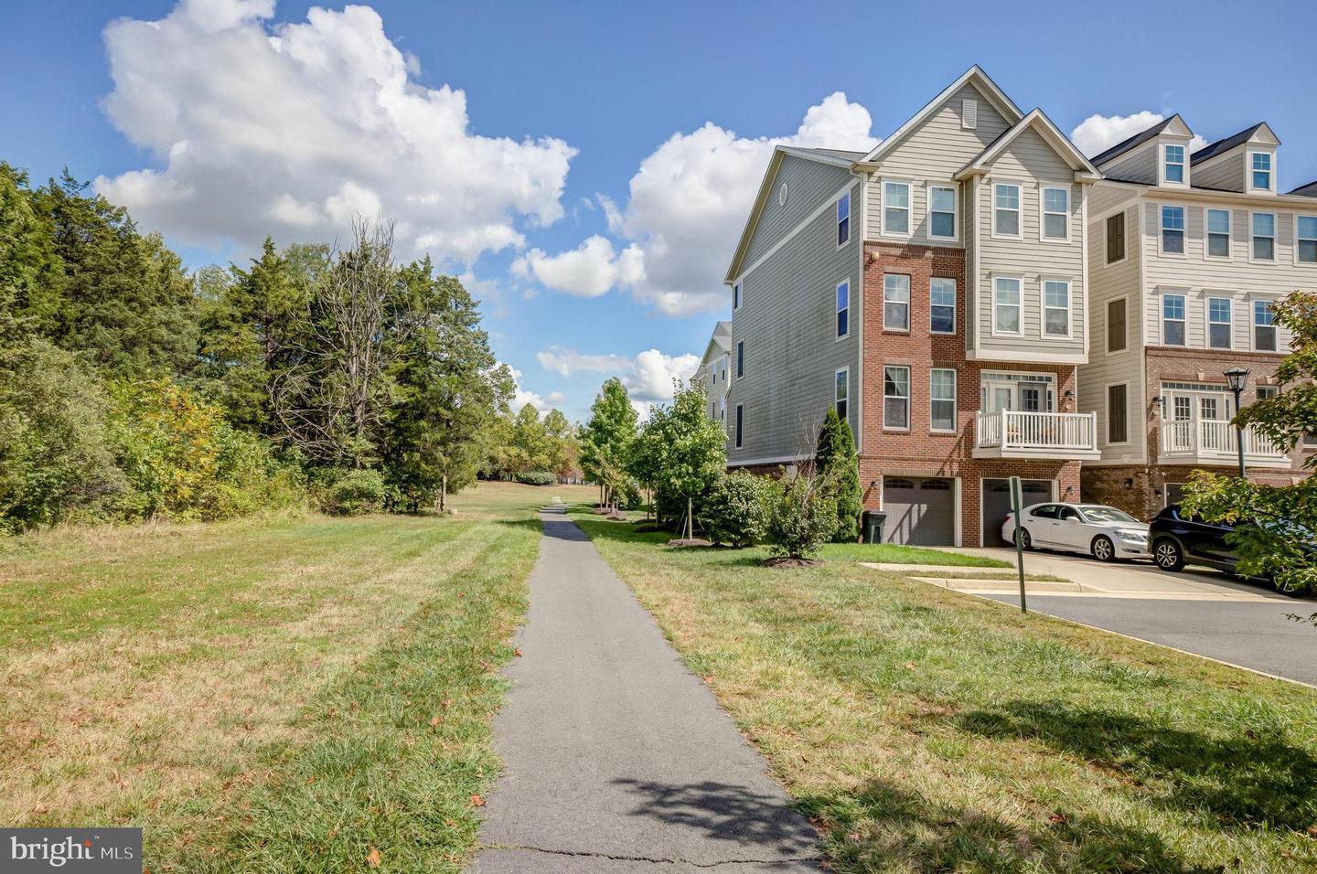 25206 BRIARGATE TER, CHANTILLY, Virginia 20152, 3 Bedrooms Bedrooms, ,2 BathroomsBathrooms,Residential,For sale,25206 BRIARGATE TER,VALO2098758 MLS # VALO2098758