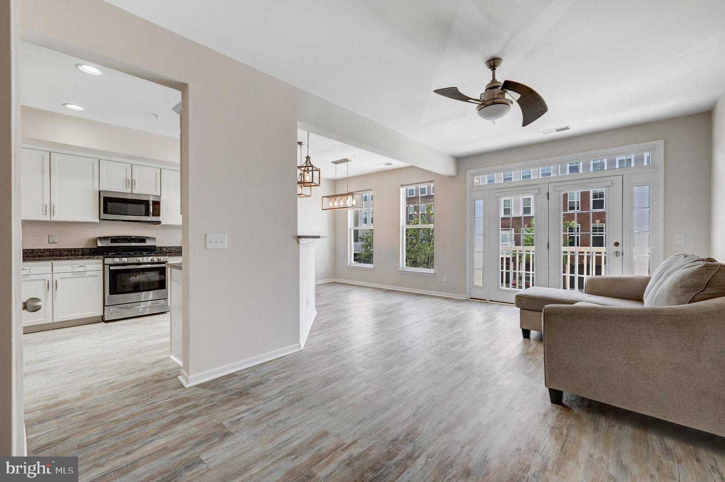 25206 BRIARGATE TER, CHANTILLY, Virginia 20152, 3 Bedrooms Bedrooms, ,2 BathroomsBathrooms,Residential,For sale,25206 BRIARGATE TER,VALO2098758 MLS # VALO2098758