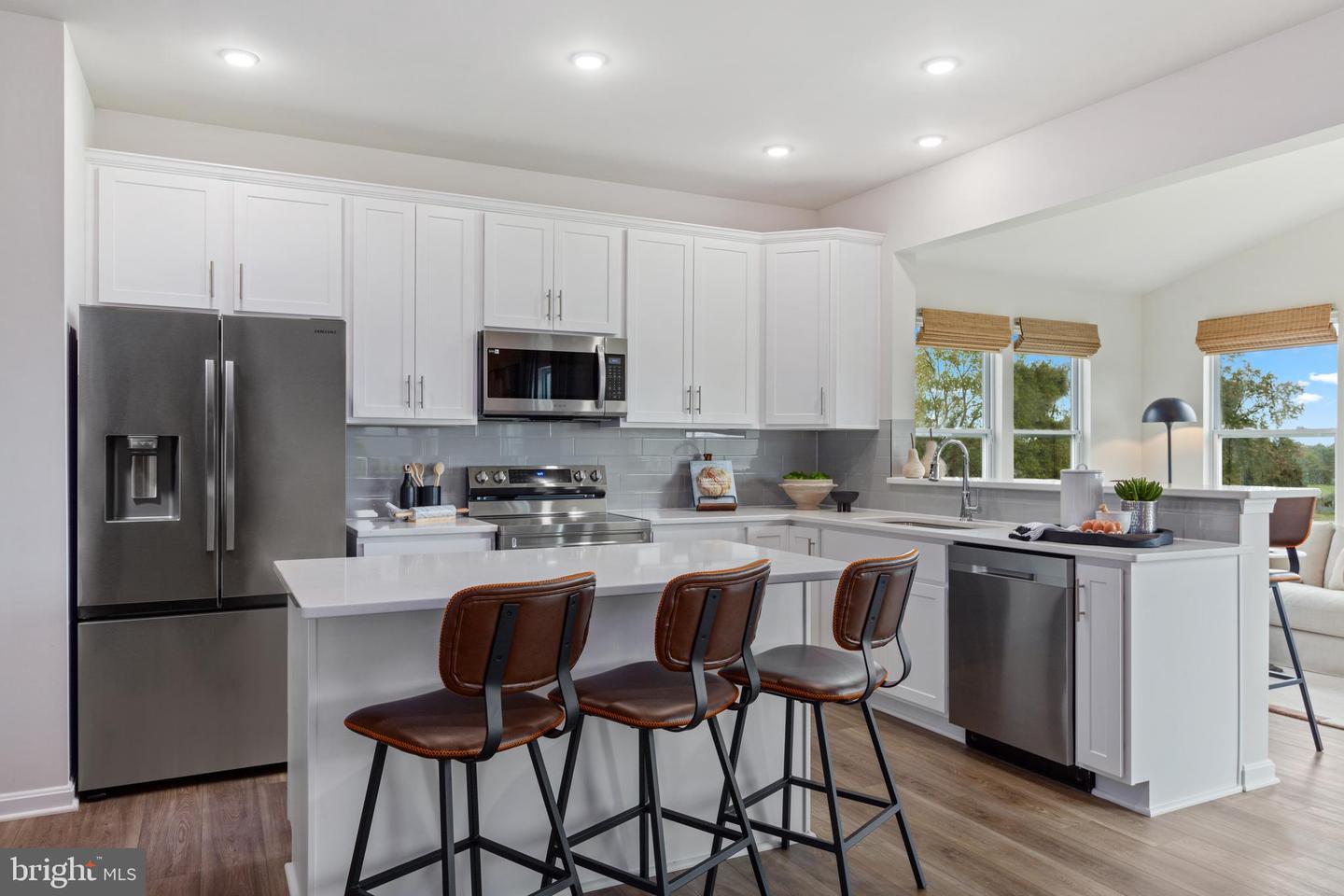 6 HILLSDALE DR, FREDERICKSBURG, Virginia 22405, 4 Bedrooms Bedrooms, ,2 BathroomsBathrooms,Residential,For sale,6 HILLSDALE DR,VAST2039500 MLS # VAST2039500
