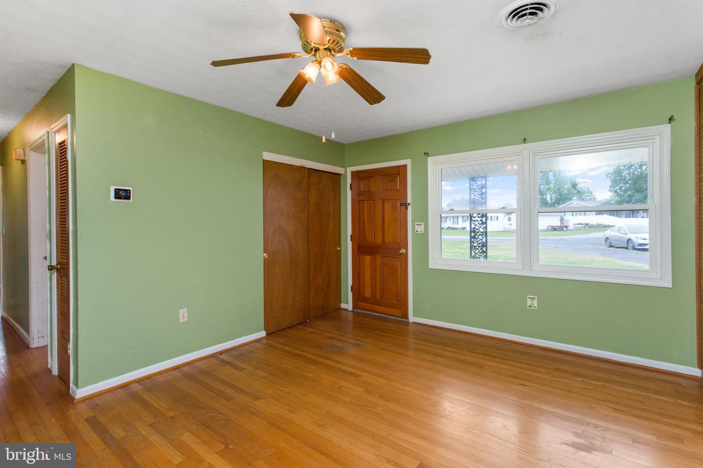 241 WALNUT DR, TIMBERVILLE, Virginia 22853, 3 Bedrooms Bedrooms, ,1 BathroomBathrooms,Residential,For sale,241 WALNUT DR,VARO2002354 MLS # VARO2002354