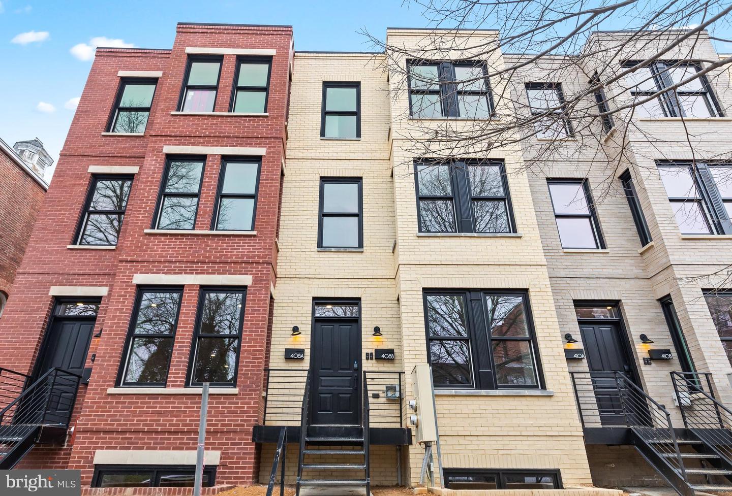 414 D ST SE #A, WASHINGTON, District Of Columbia 20003, 2 Bedrooms Bedrooms, ,2 BathroomsBathrooms,Residential,For sale,414 D ST SE #A,DCDC2204108 MLS # DCDC2204108