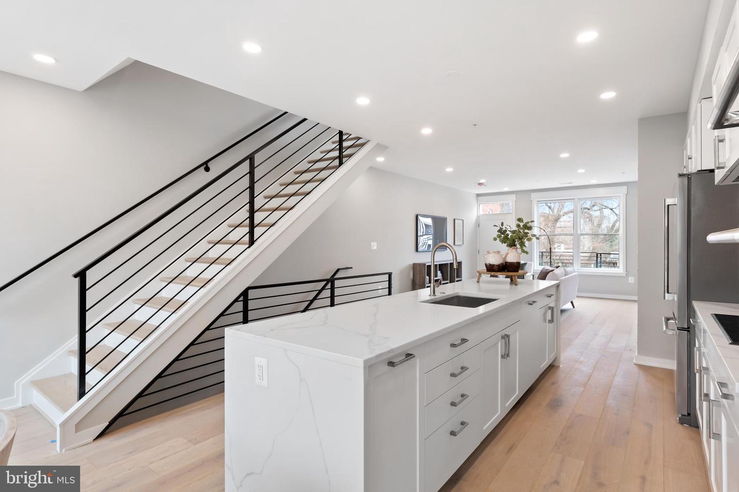 414 D ST SE #A, WASHINGTON, District Of Columbia 20003, 2 Bedrooms Bedrooms, ,2 BathroomsBathrooms,Residential,For sale,414 D ST SE #A,DCDC2204108 MLS # DCDC2204108