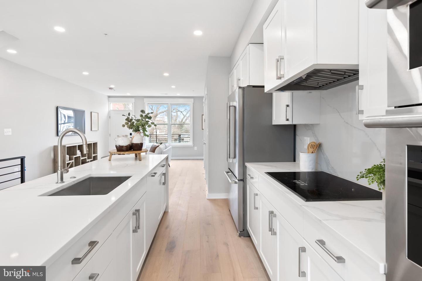 414 D ST SE #A, WASHINGTON, District Of Columbia 20003, 2 Bedrooms Bedrooms, ,2 BathroomsBathrooms,Residential,For sale,414 D ST SE #A,DCDC2204108 MLS # DCDC2204108