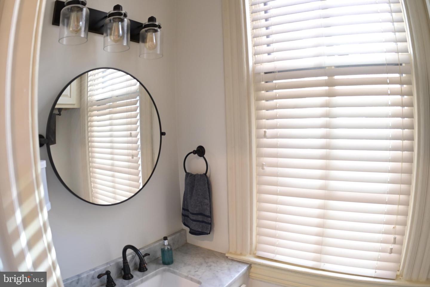 408 SEWARD SQ SE #5, WASHINGTON, District Of Columbia 20003, 1 Bedroom Bedrooms, ,1 BathroomBathrooms,Residential,For sale,408 SEWARD SQ SE #5,DCDC2204116 MLS # DCDC2204116