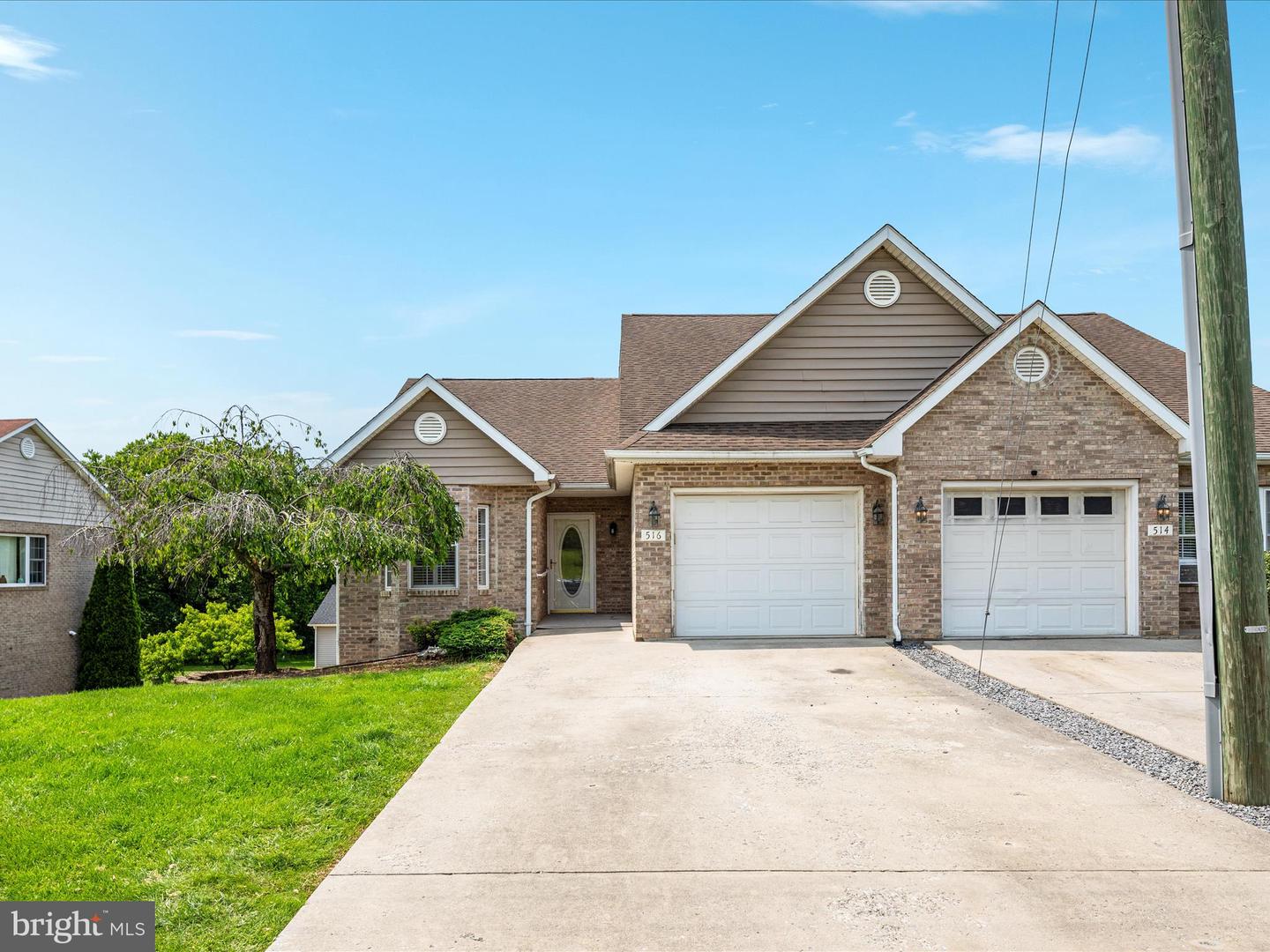 516 S WATER ST, WOODSTOCK, Virginia 22664, 2 Bedrooms Bedrooms, ,2 BathroomsBathrooms,Residential,For sale,516 S WATER ST,VASH2011644 MLS # VASH2011644