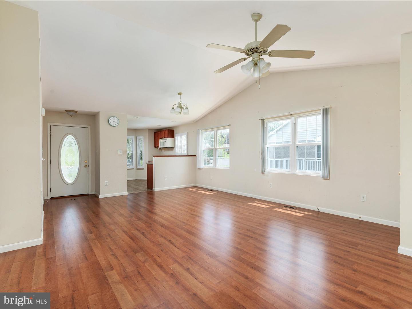 516 S WATER ST, WOODSTOCK, Virginia 22664, 2 Bedrooms Bedrooms, ,2 BathroomsBathrooms,Residential,For sale,516 S WATER ST,VASH2011644 MLS # VASH2011644