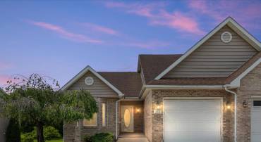 516 S WATER ST, WOODSTOCK, Virginia 22664, 2 Bedrooms Bedrooms, ,2 BathroomsBathrooms,Residential,For sale,516 S WATER ST,VASH2011644 MLS # VASH2011644