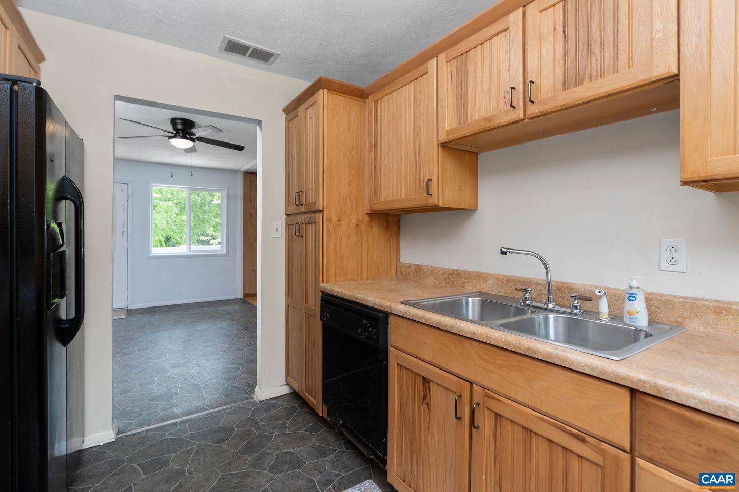 182 MARSHALL LN, LURAY, Virginia 22835, 3 Bedrooms Bedrooms, ,2 BathroomsBathrooms,Residential,For sale,182 MARSHALL LN,665371 MLS # 665371