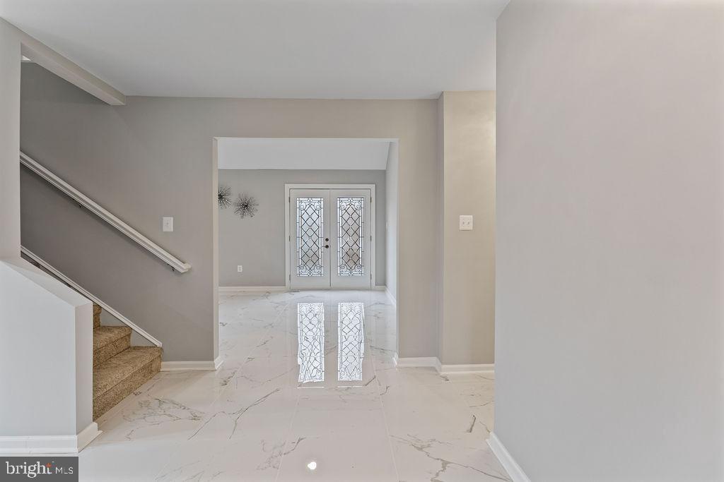 417 OVERLOOK DR, FRONT ROYAL, Virginia 22630, 3 Bedrooms Bedrooms, 7 Rooms Rooms,3 BathroomsBathrooms,Residential,For sale,417 OVERLOOK DR,VAWR2011378 MLS # VAWR2011378