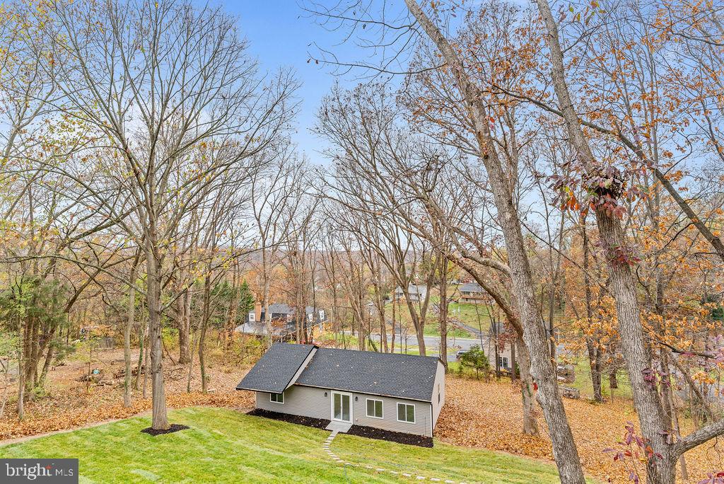 417 OVERLOOK DR, FRONT ROYAL, Virginia 22630, 3 Bedrooms Bedrooms, 7 Rooms Rooms,3 BathroomsBathrooms,Residential,For sale,417 OVERLOOK DR,VAWR2011378 MLS # VAWR2011378