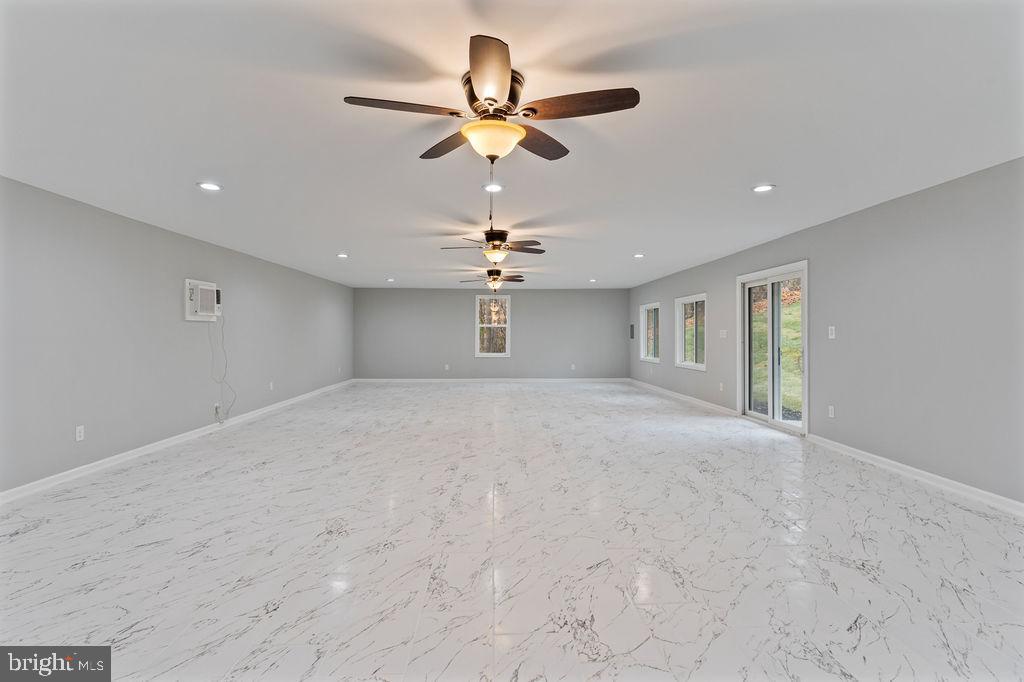 417 OVERLOOK DR, FRONT ROYAL, Virginia 22630, 3 Bedrooms Bedrooms, 7 Rooms Rooms,3 BathroomsBathrooms,Residential,For sale,417 OVERLOOK DR,VAWR2011378 MLS # VAWR2011378