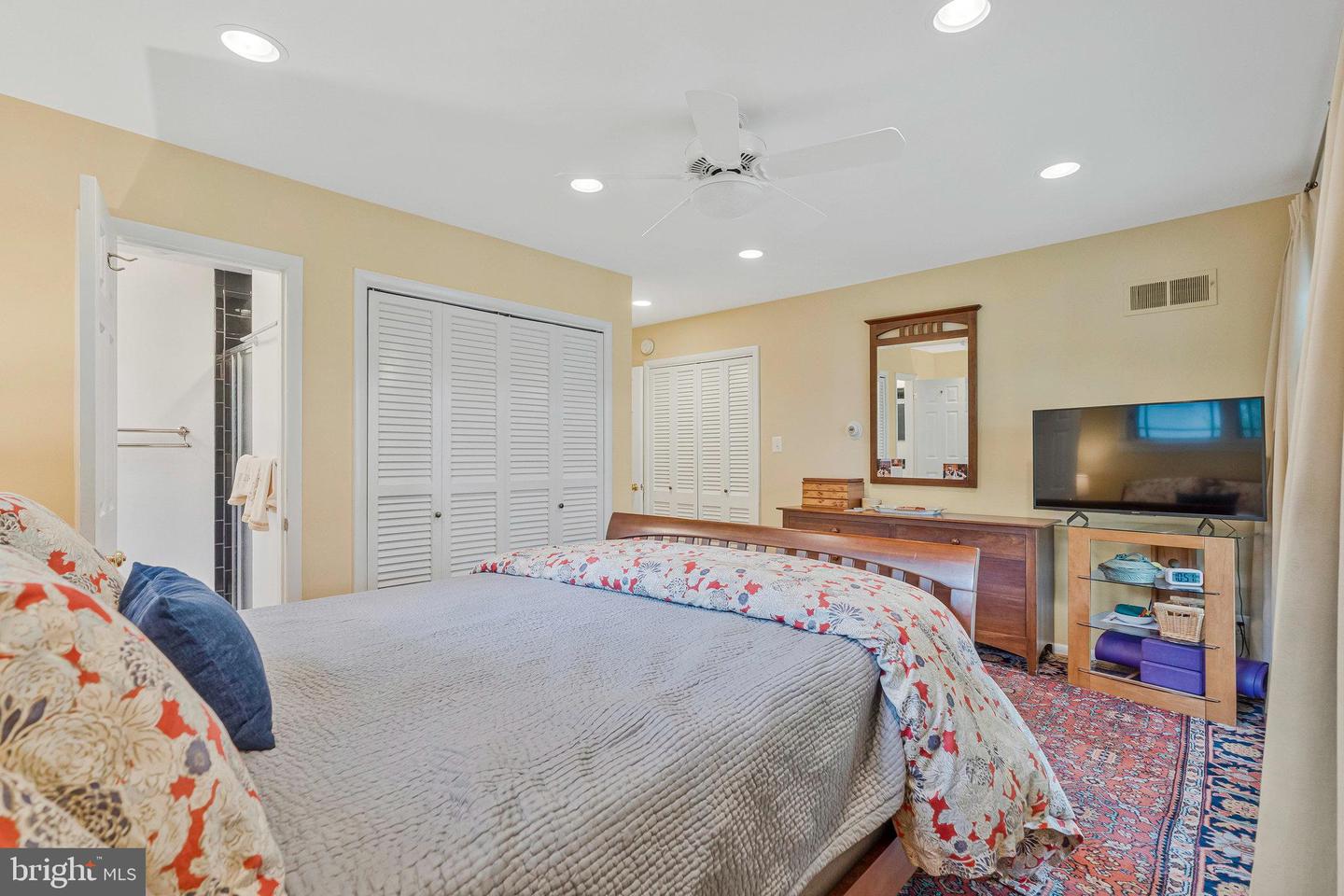 1504 WOODACRE DR, MCLEAN, Virginia 22101, 6 Bedrooms Bedrooms, ,3 BathroomsBathrooms,Residential,For sale,1504 WOODACRE DR,VAFX2192038 MLS # VAFX2192038