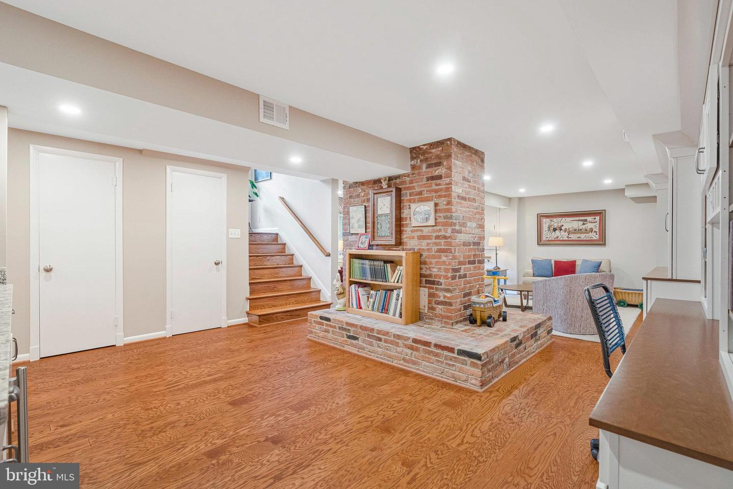 1504 WOODACRE DR, MCLEAN, Virginia 22101, 6 Bedrooms Bedrooms, ,3 BathroomsBathrooms,Residential,For sale,1504 WOODACRE DR,VAFX2192038 MLS # VAFX2192038