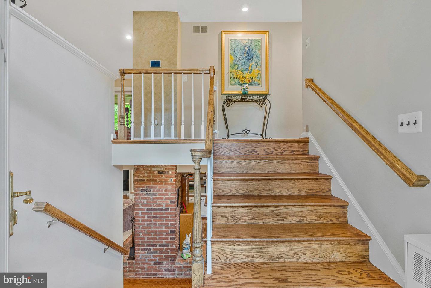 1504 WOODACRE DR, MCLEAN, Virginia 22101, 6 Bedrooms Bedrooms, ,3 BathroomsBathrooms,Residential,For sale,1504 WOODACRE DR,VAFX2192038 MLS # VAFX2192038