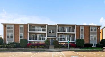 17060 CAPRI LN #201, DUMFRIES, Virginia 22026, 2 Bedrooms Bedrooms, ,2 BathroomsBathrooms,Residential,For sale,17060 CAPRI LN #201,VAPW2085364 MLS # VAPW2085364