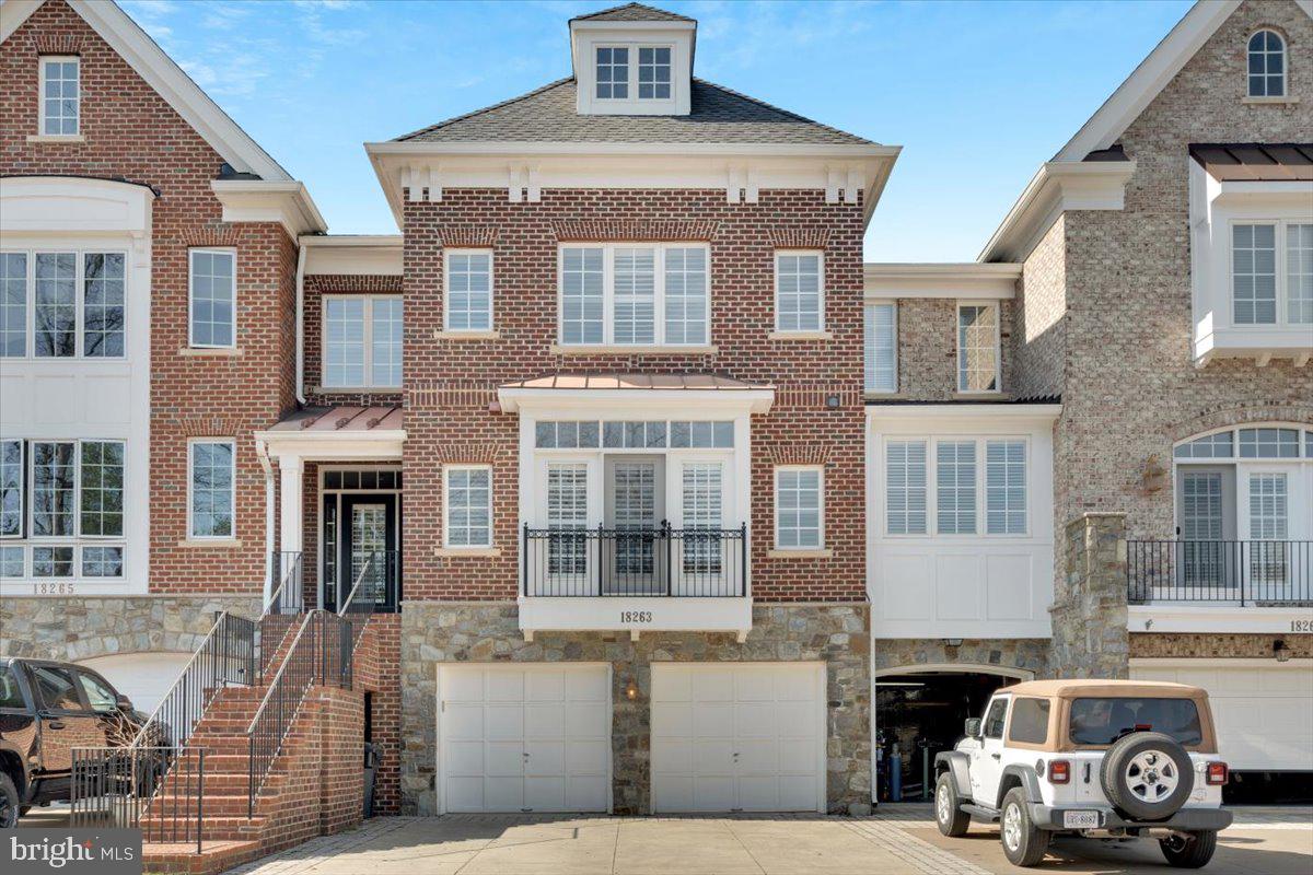 18263 MULLFIELD VILLAGE TER, LEESBURG, Virginia 20176, 4 Bedrooms Bedrooms, ,3 BathroomsBathrooms,Residential,For sale,18263 MULLFIELD VILLAGE TER,VALO2086736 MLS # VALO2086736
