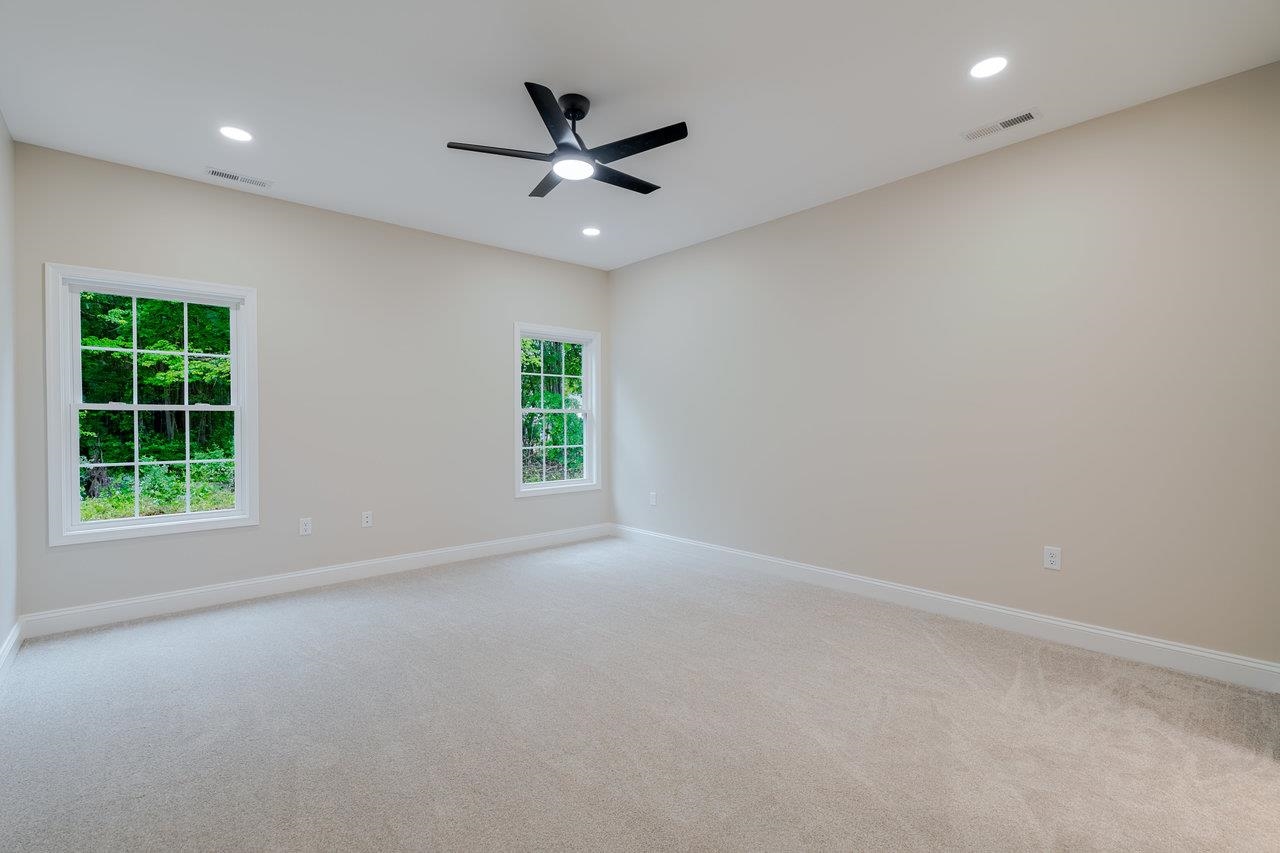 1101 ASPEN AVE, GROTTOES, Virginia 24441, 3 Bedrooms Bedrooms, ,2 BathroomsBathrooms,Residential,1101 ASPEN AVE,665392 MLS # 665392