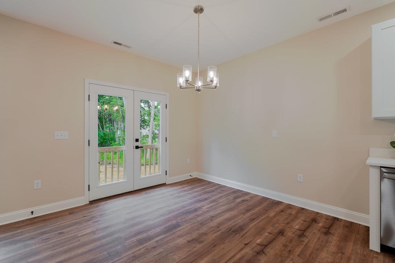 1103 ASPEN AVE, GROTTOES, Virginia 24441, 3 Bedrooms Bedrooms, ,2 BathroomsBathrooms,Residential,1103 ASPEN AVE,665393 MLS # 665393