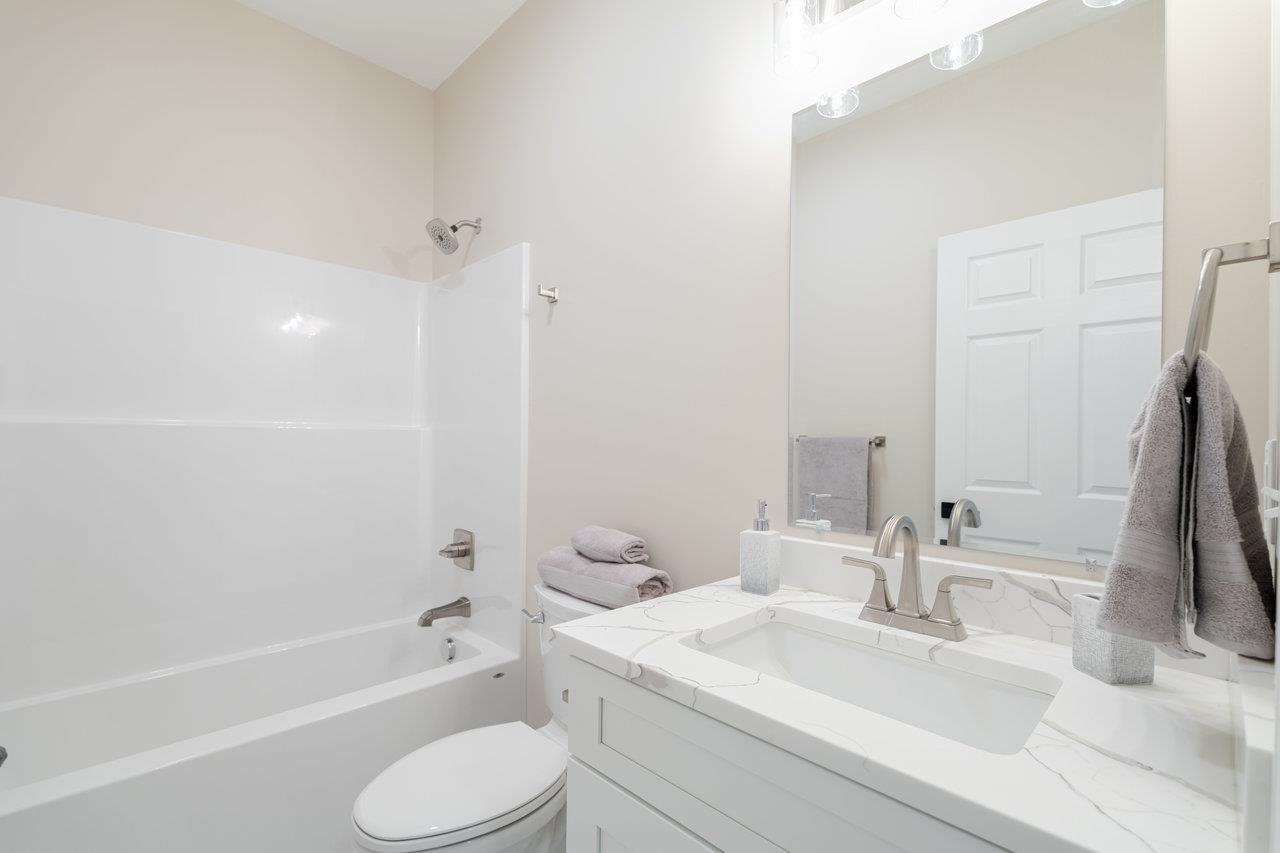 1103 ASPEN AVE, GROTTOES, Virginia 24441, 3 Bedrooms Bedrooms, ,2 BathroomsBathrooms,Residential,1103 ASPEN AVE,665393 MLS # 665393