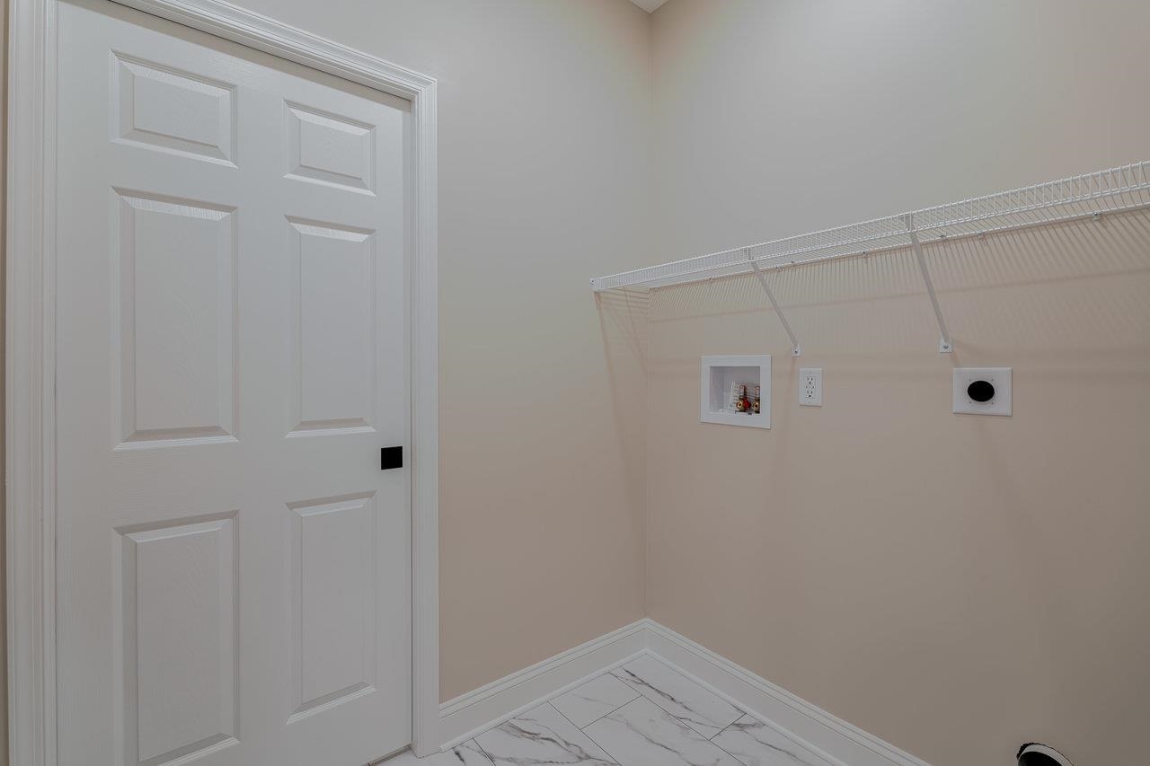 1103 ASPEN AVE, GROTTOES, Virginia 24441, 3 Bedrooms Bedrooms, ,2 BathroomsBathrooms,Residential,1103 ASPEN AVE,665393 MLS # 665393