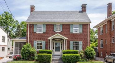 222 E GRATTAN ST, HARRISONBURG, Virginia 22801, 4 Bedrooms Bedrooms, ,2 BathroomsBathrooms,Residential,222 E GRATTAN ST,665395 MLS # 665395