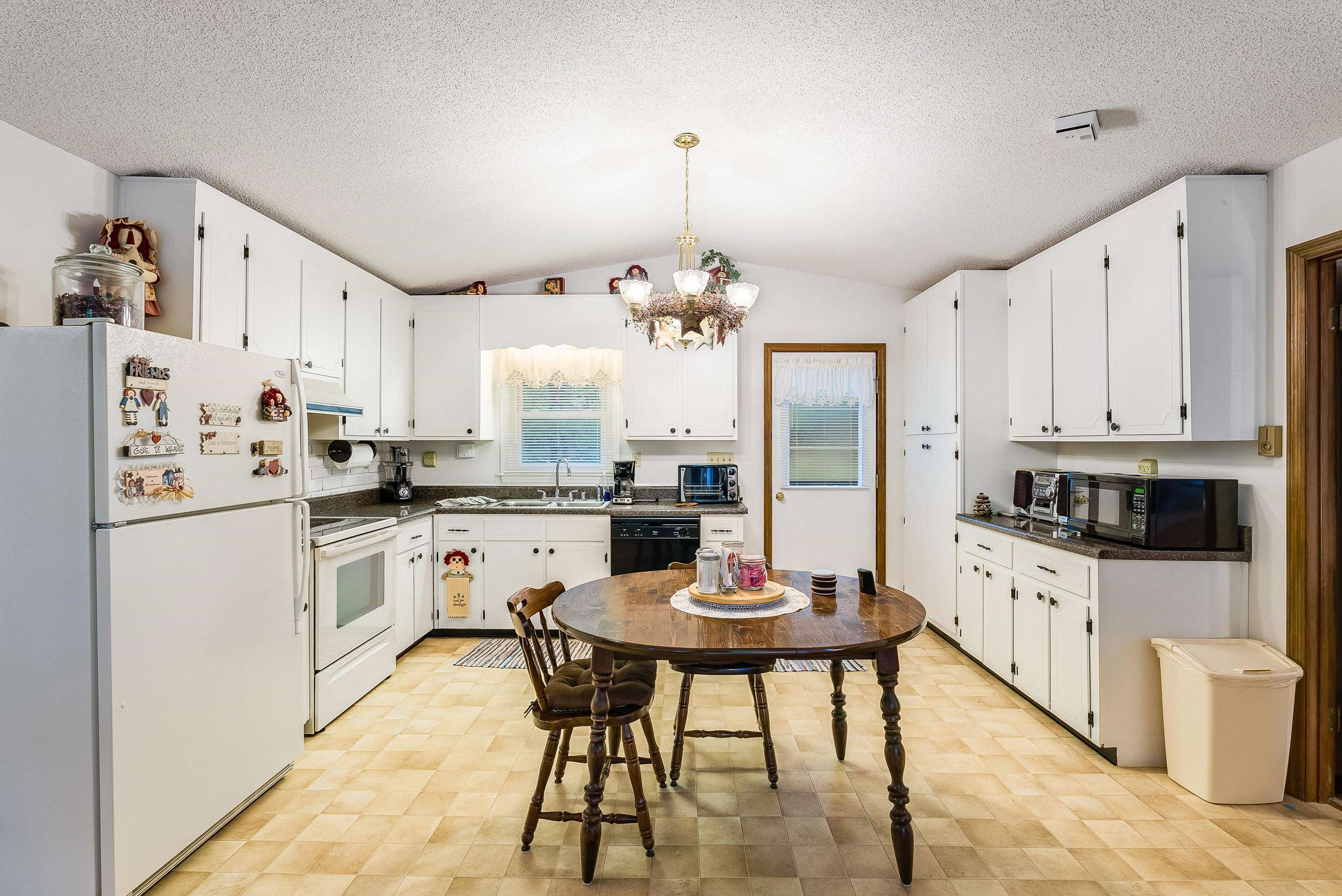 204 SPOTSWOOD LN, MCGAHEYSVILLE, Virginia 22840, 3 Bedrooms Bedrooms, ,3 BathroomsBathrooms,Residential,204 SPOTSWOOD LN,665396 MLS # 665396
