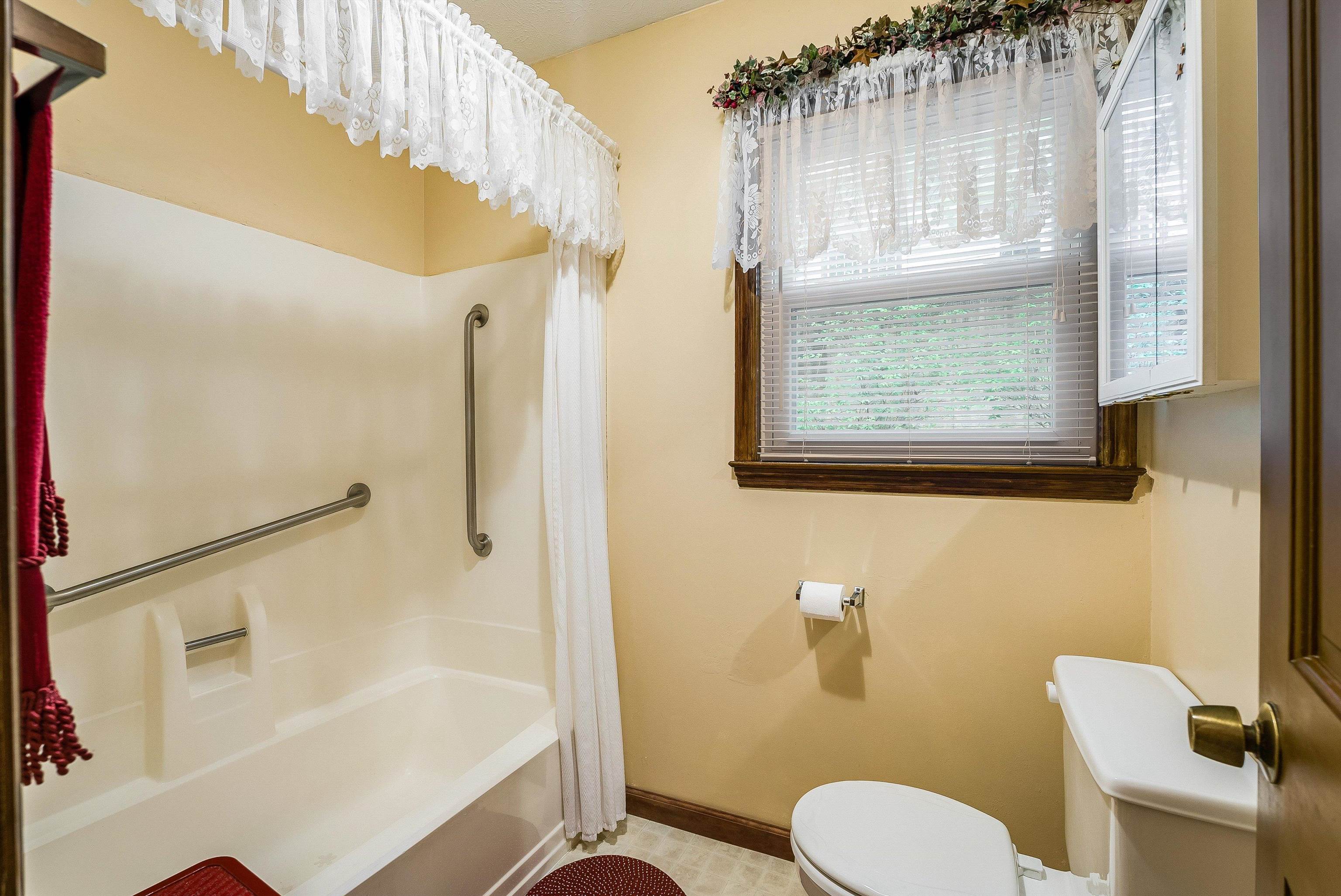 204 SPOTSWOOD LN, MCGAHEYSVILLE, Virginia 22840, 3 Bedrooms Bedrooms, ,3 BathroomsBathrooms,Residential,204 SPOTSWOOD LN,665396 MLS # 665396