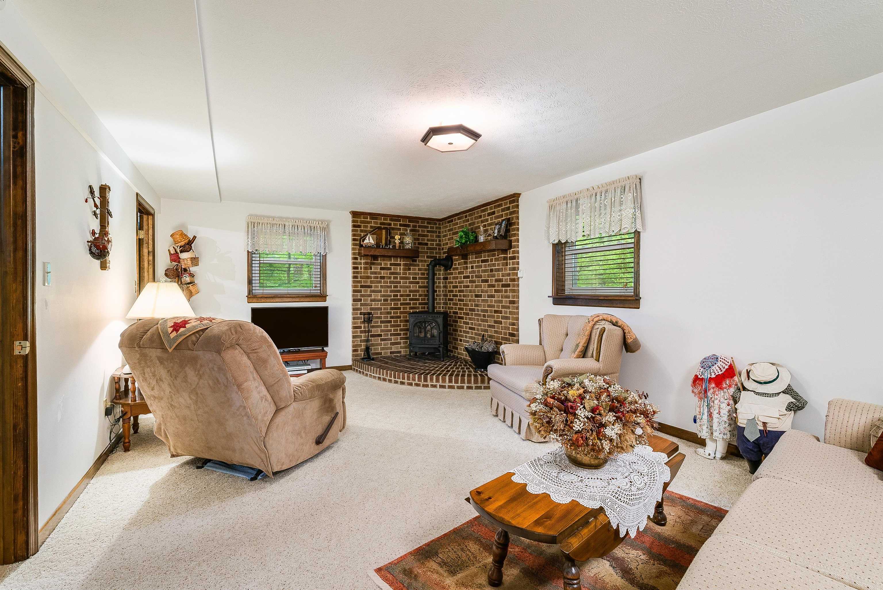 204 SPOTSWOOD LN, MCGAHEYSVILLE, Virginia 22840, 3 Bedrooms Bedrooms, ,3 BathroomsBathrooms,Residential,204 SPOTSWOOD LN,665396 MLS # 665396