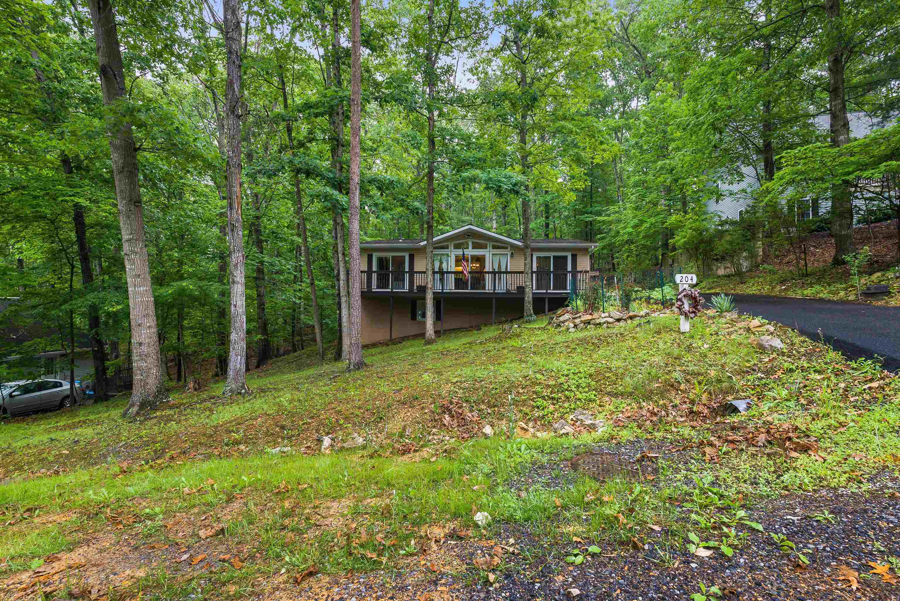204 SPOTSWOOD LN, MCGAHEYSVILLE, Virginia 22840, 3 Bedrooms Bedrooms, ,3 BathroomsBathrooms,Residential,204 SPOTSWOOD LN,665396 MLS # 665396